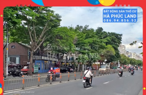 GV. 6X triệu/m2. Biệt thự sân vườn. 260m2, 3T, xe hơi 7C vào nhà, đi bộ qua Lotte Mart.
